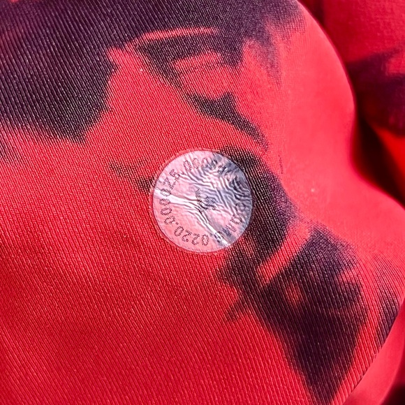 Lululemon Invigorate High-Rise Tight 25" *Wash
Tie Dye Carnation Red Black - Picture 8 of 8